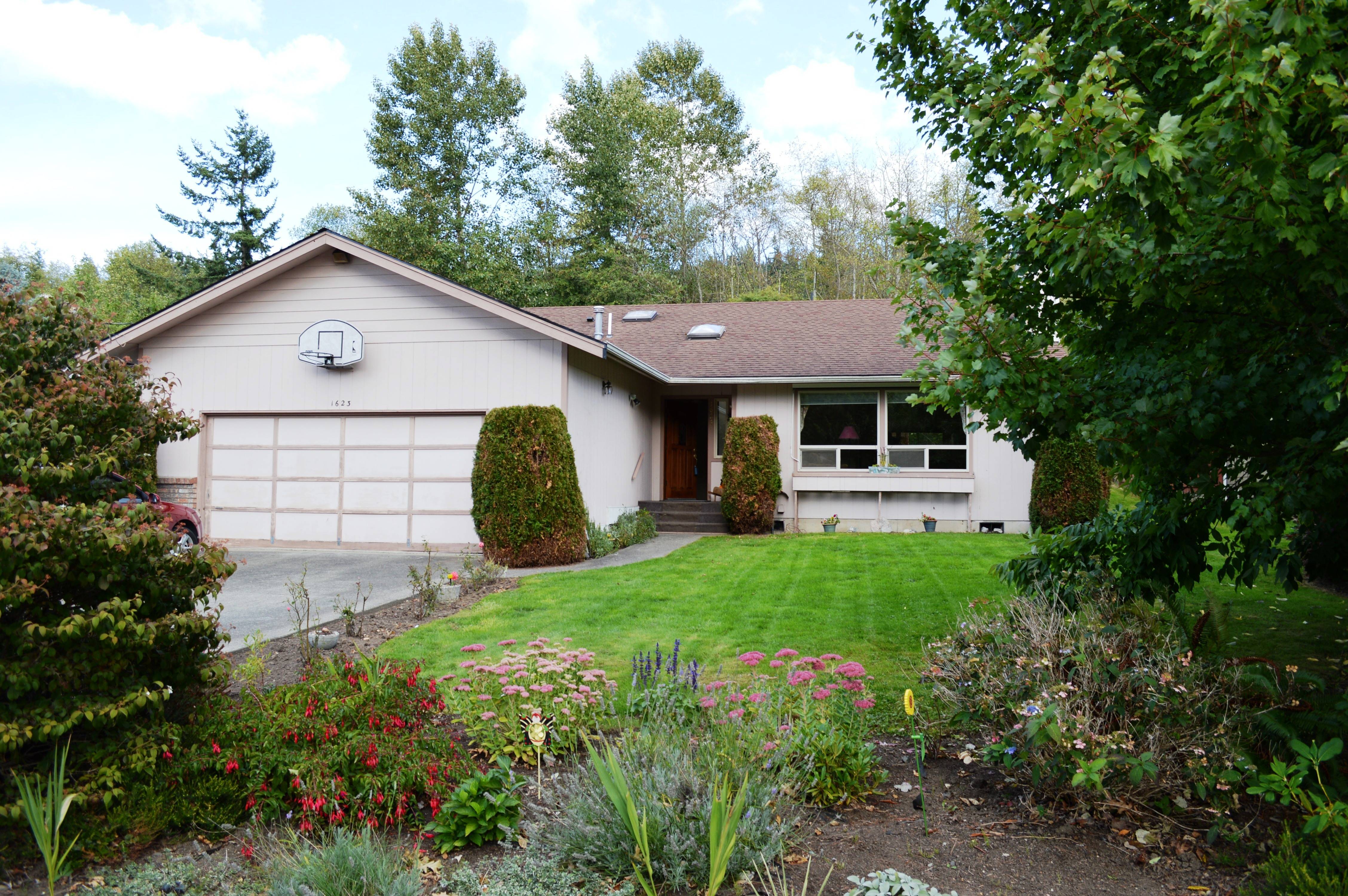 Vintage Bellingham Professional Building for Sale